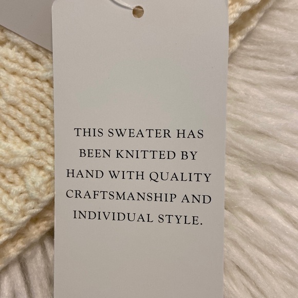 DANA BUCHMAN Sweater size L brand new with tag length 25” bust 34” - Picture 11 of 12